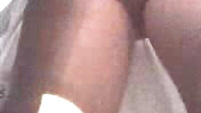 Ragazze russe scopano una ragazza rossa con video mature porche un cetriolo e scopano con uno strapon.