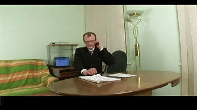 Tre studenti russi hanno chiamato mature porche video il fidanzato di un compagno di classe per scopare.