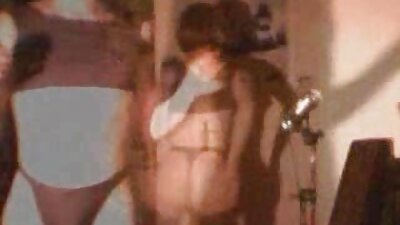 Bionda russa con le video mature porche tette piccole viene scopata.